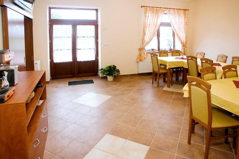 Pension Smetanuv Statek Hradec Králové Exterior foto